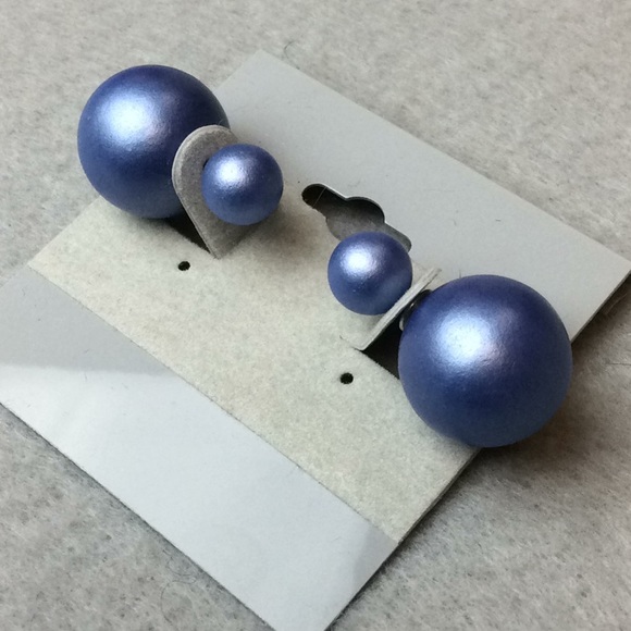New Periwinkle Double Ball Stud Earrings - Picture 2 of 2